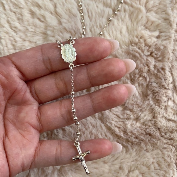 Cross necklace - Picture 2 of 3